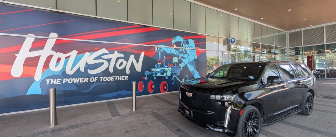 IAH & HOU Fixed-Rate Advantage: Lock In Your Price & Skip Rideshare Surges with Mo’Kai’Ana